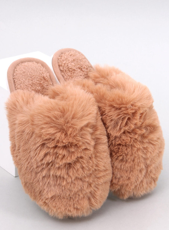 Hausschuhe mit Kunstfell in Camel
