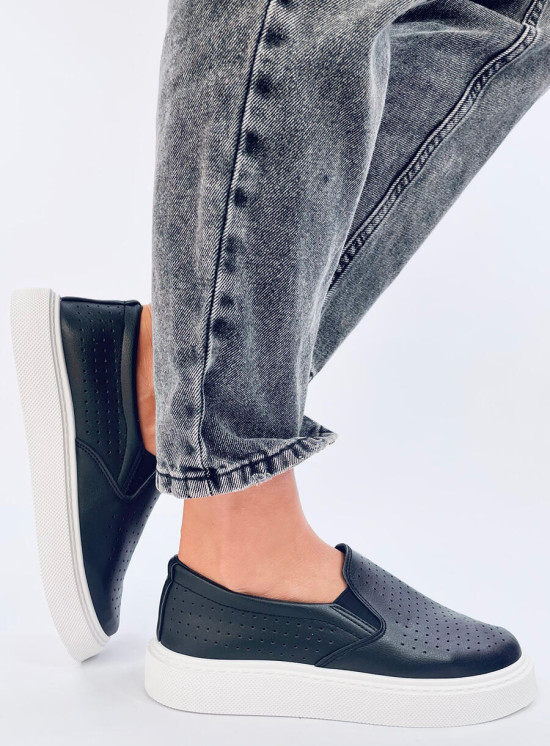 Perforierte Slip-On-Sneaker Schwarz
