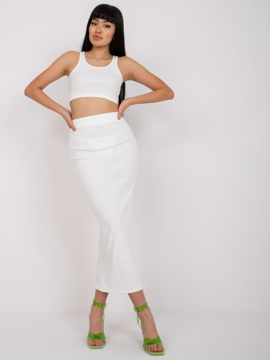 Eleganter Komplettanzug in Ecru