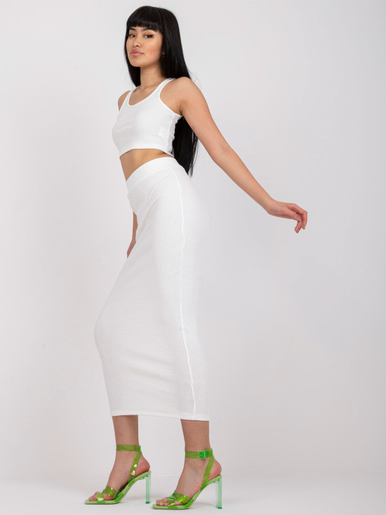 Eleganter Komplettanzug in Ecru