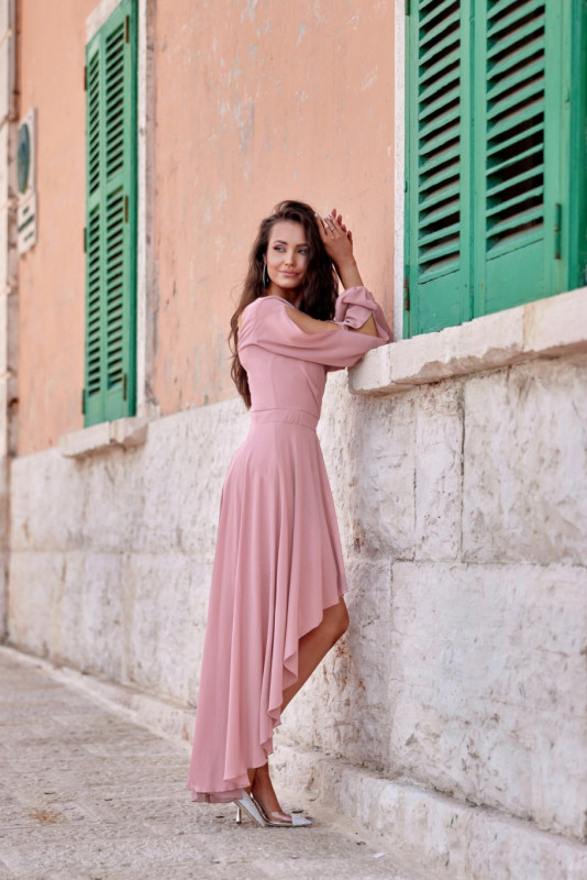 Asymmetrisches Maxi-Kleid mit langen Ärmeln in Dunkelrosa