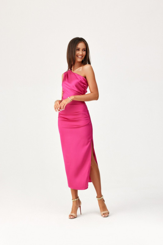 Satiniertes Midi-Kleid mit einem Schulterträger in Amaranth