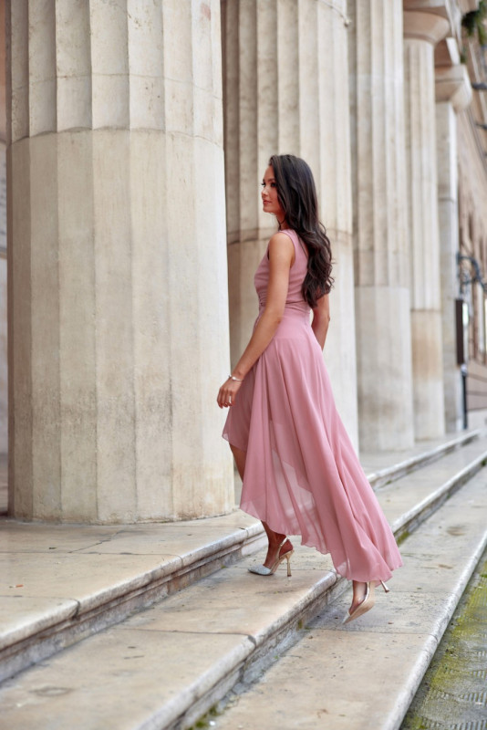Asymmetrisches Kleid mit Wickelausschnitt in dunklem Rosa