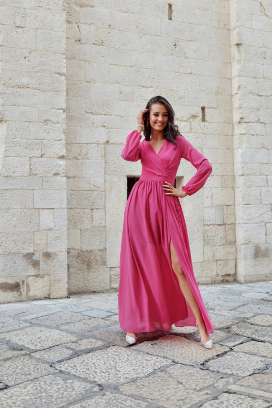 Chiffon-Maxikleid mit langen Ärmeln und Rückenschnürung, amaranthfarben