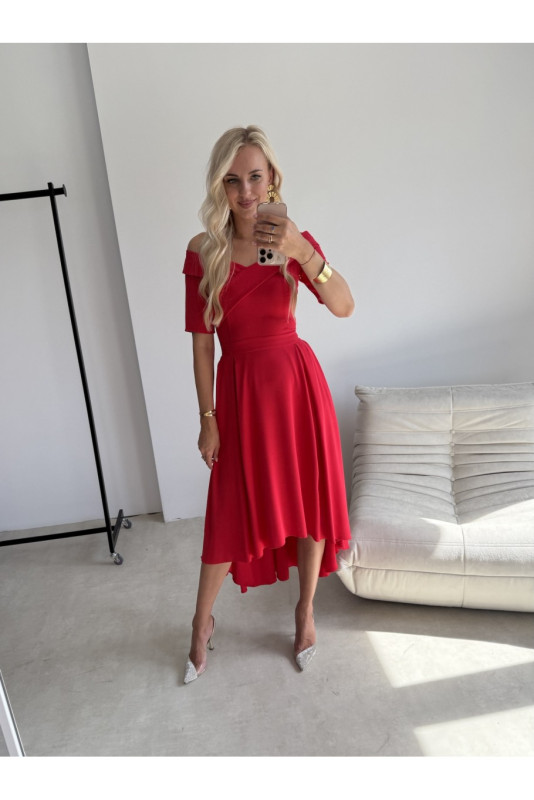 Rotes Midi-Kleid mit asymmetrischem Ausschnitt
