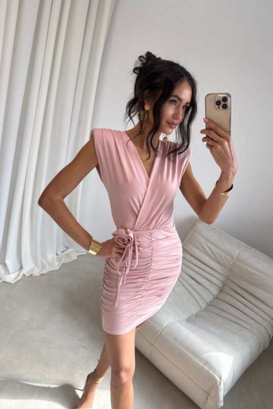 Mini-Kleid in pudrigem Rosa