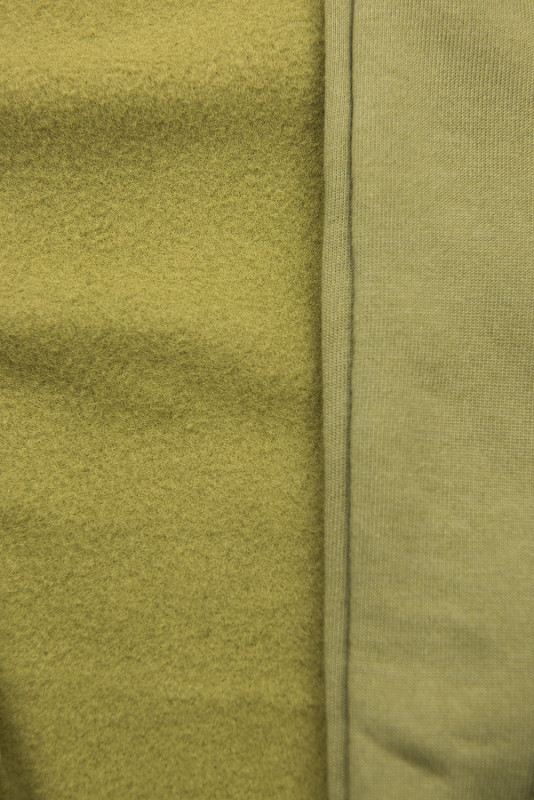 Kapuzensweatjacke in langer Form khaki