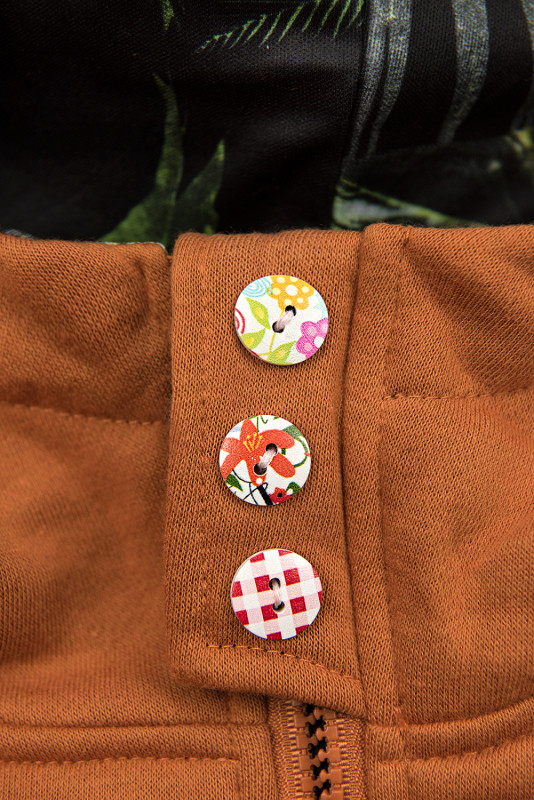 Sweatjacke - geblümtes Kapuzenfutter terakota