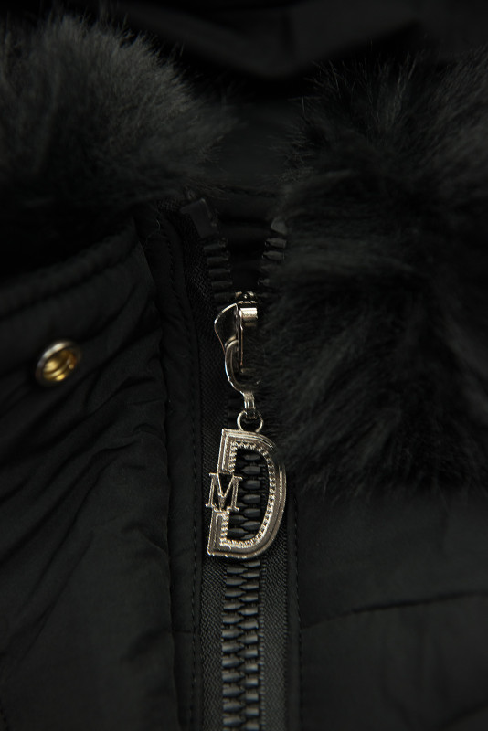 Damen-Steppjacke für den Winter mit Fell – Schwarz