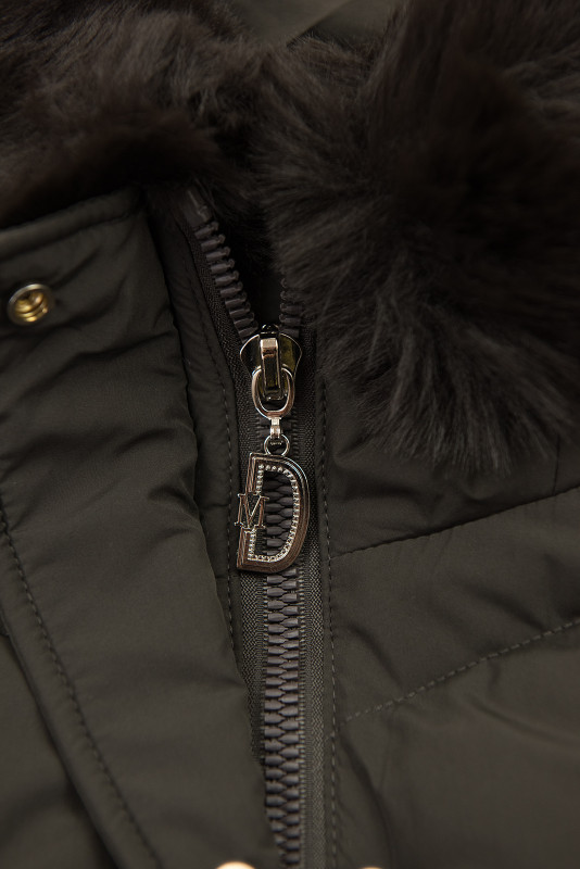 Damen-Steppjacke für den Winter mit Fell – Braun