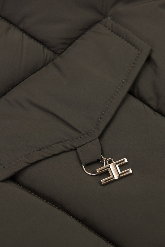 Damen-Steppjacke für den Winter mit Fell – Braun