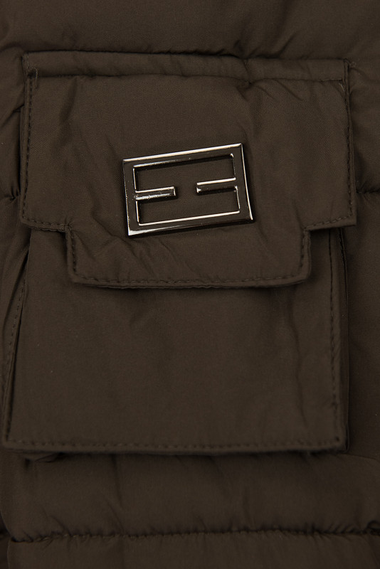 Schokoladenbraune Steppjacke mit Kunstpelz