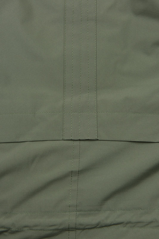 Langer Damen-Winterparka mit verstellbarer Taille Grün