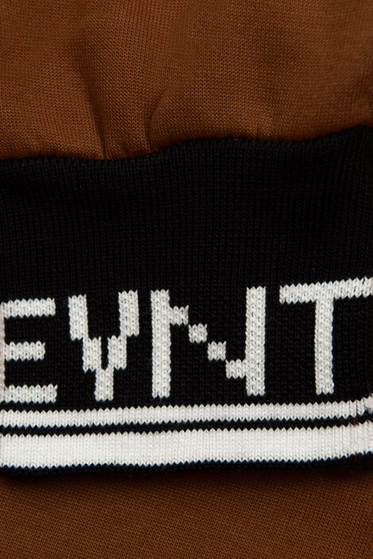 Sportliche Sweatjacke in lange Form braun