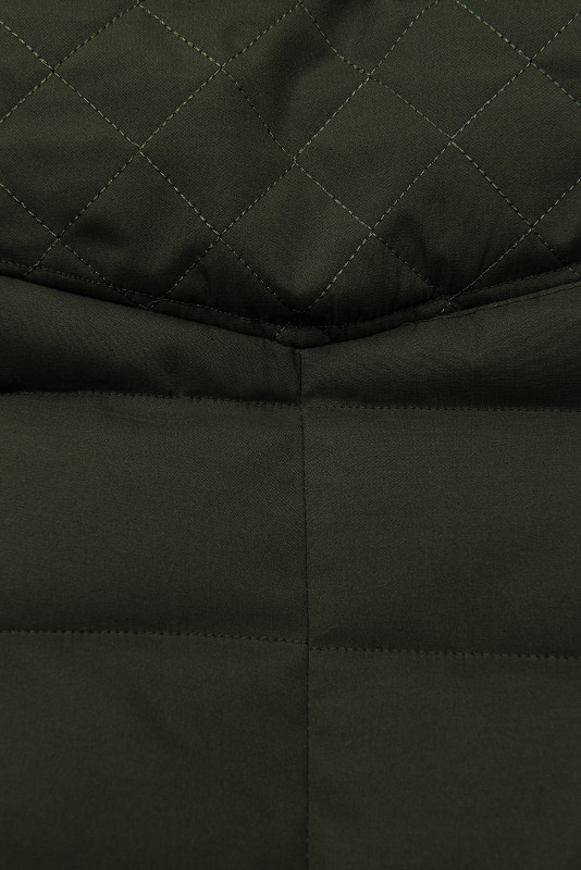 Warme Steppjacke mit Kapuze Khaki