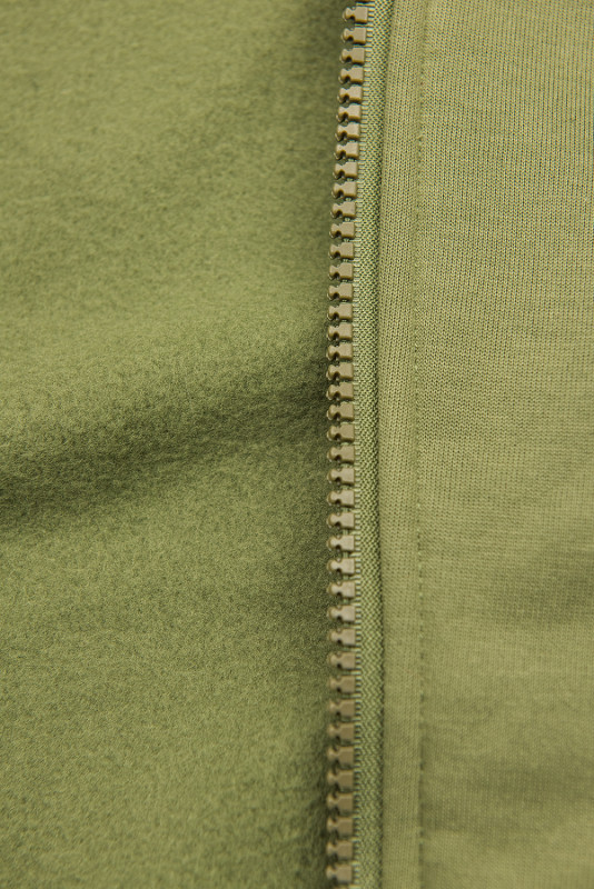 Verlängerte Sweatjacke mit gesteppte Kapuze army grün