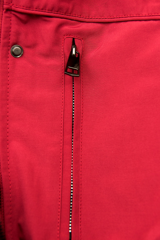 Warm gefütterter Parka mit Kapuze rot