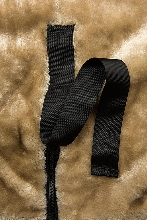 Winterjacke mit hohem Kragen schwarz