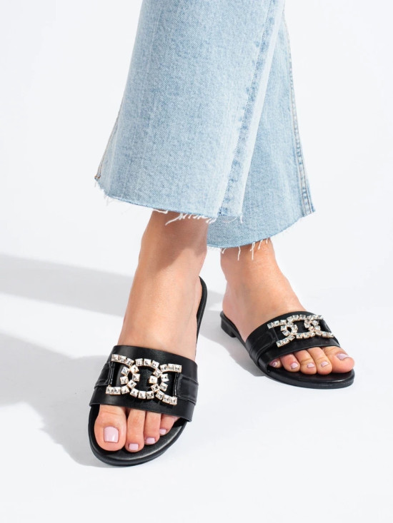 Elegante schwarze Sandalen mit Schnalle