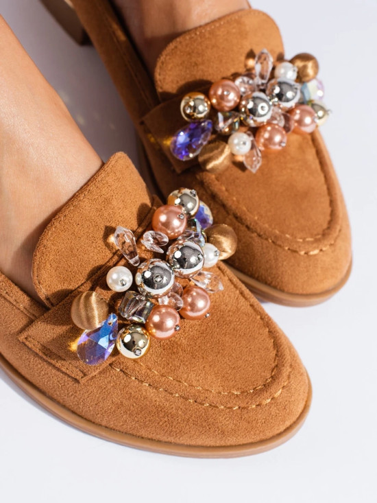 Mokassins mit Kristallen in Camel
