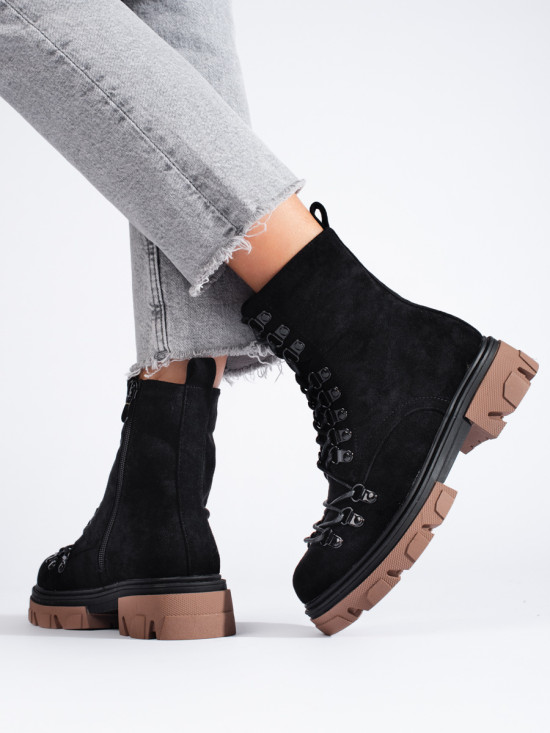 Schwarze Wildleder Stiefeletten Vinceza