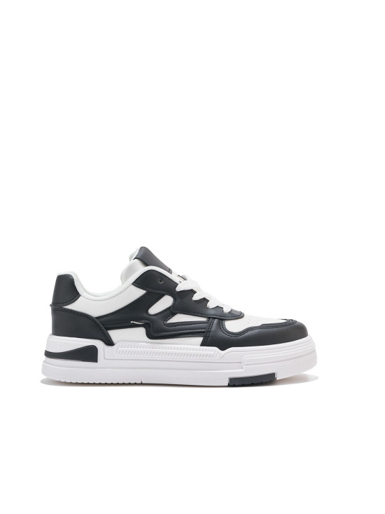 Schwarz-weiße Plateausneaker