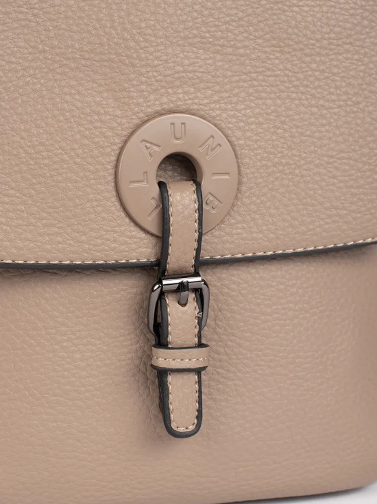 Klassischer beiger Rucksack