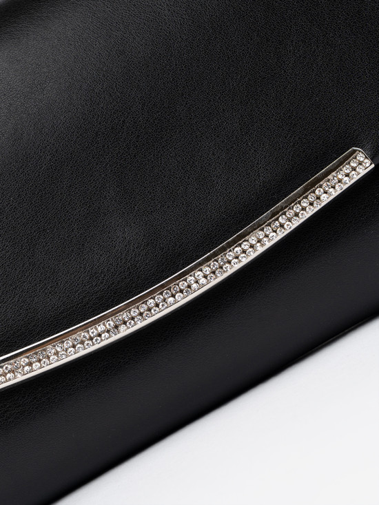 Elegante schwarze Handtasche mit Kette