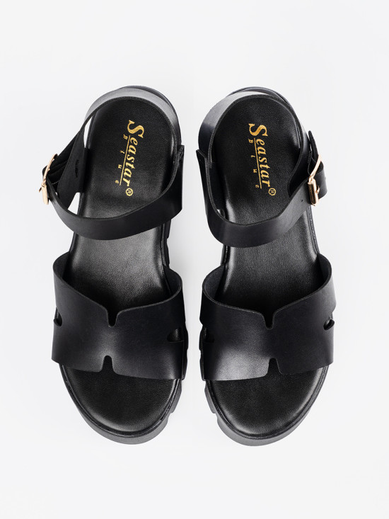 Schwarze Sandalen mit hoher Plattform