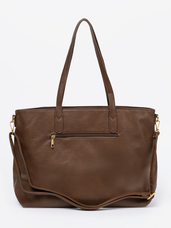 Braune Tasche mit goldenen Elementen