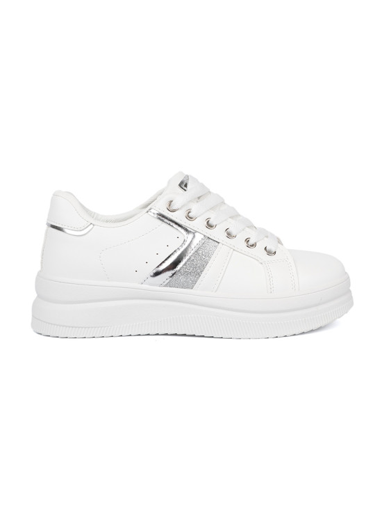 Weiße Sneakers mit metallic silbernem Akzent