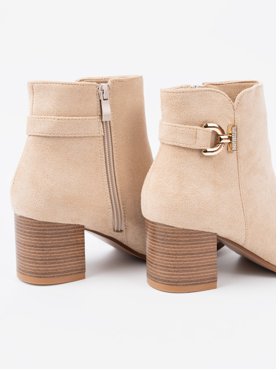 Elegante Stiefeletten in hellbeige