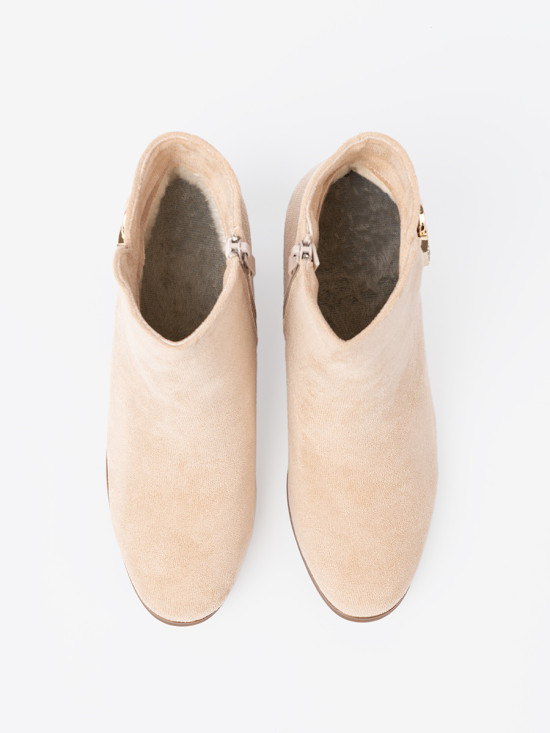 Elegante Stiefeletten in hellbeige