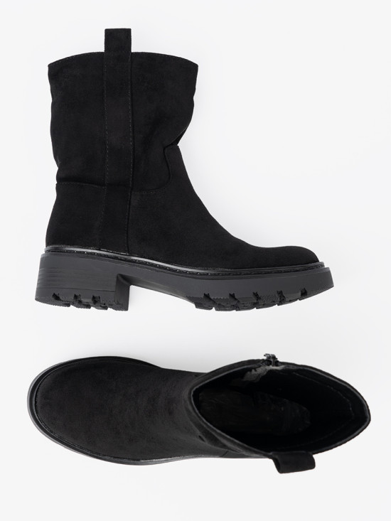 Stylische Stiefeletten mit dicker schwarzer Sohle