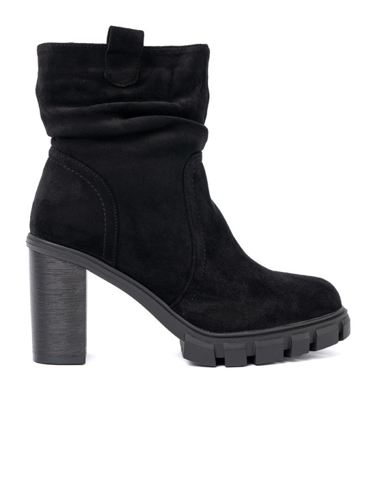 Stylische schwarze Stiefeletten mit gerafftem Schaft