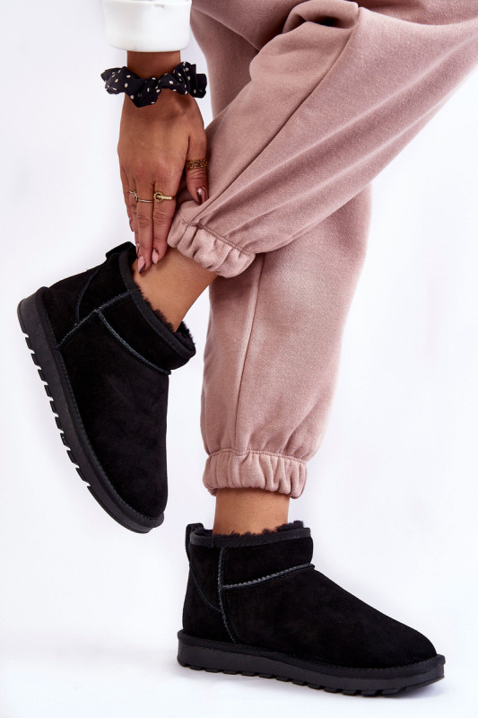 Niedrige Winterstiefel aus schwarzem Veloursleder