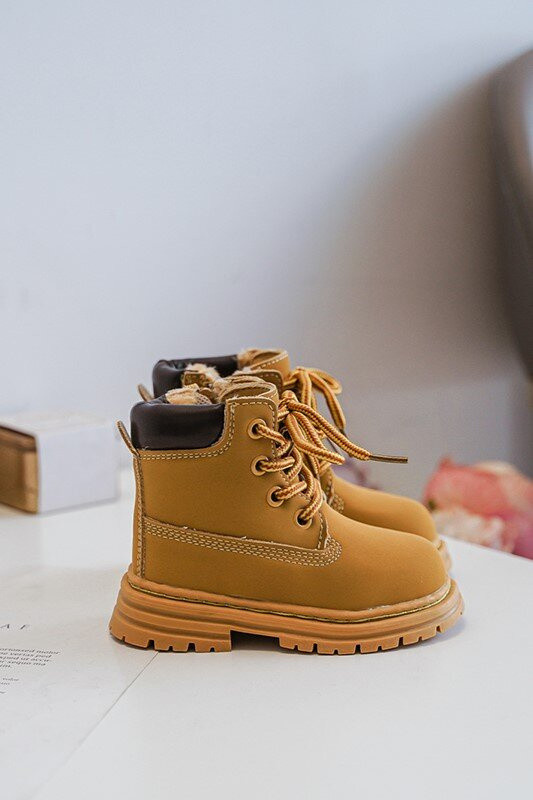 Gefütterte braune Stiefelette mit Reißverschluss