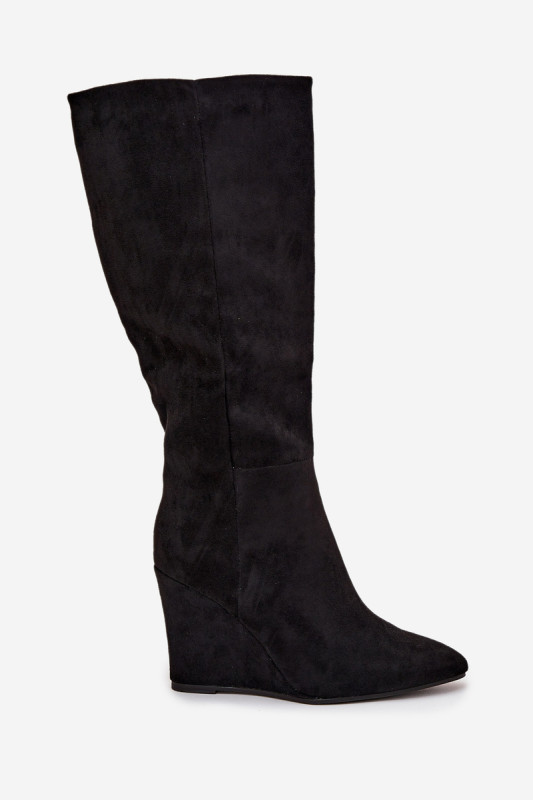 Gefütterte schwarze Stiefel mit Keilabsatz