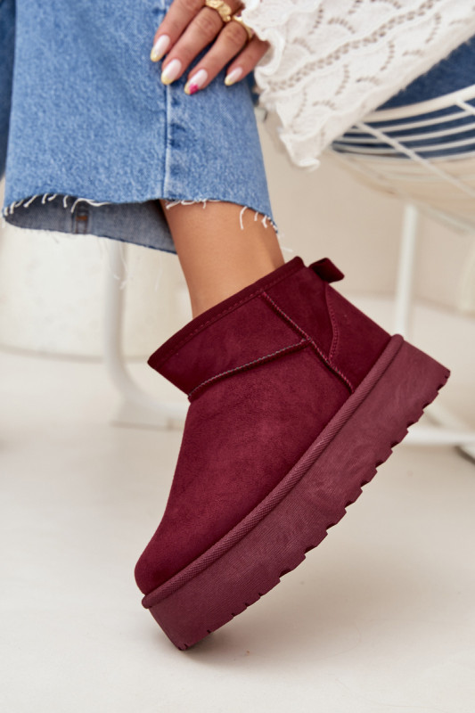 Bordeauxrote Schneestiefel aus Veloursleder mit Plateau