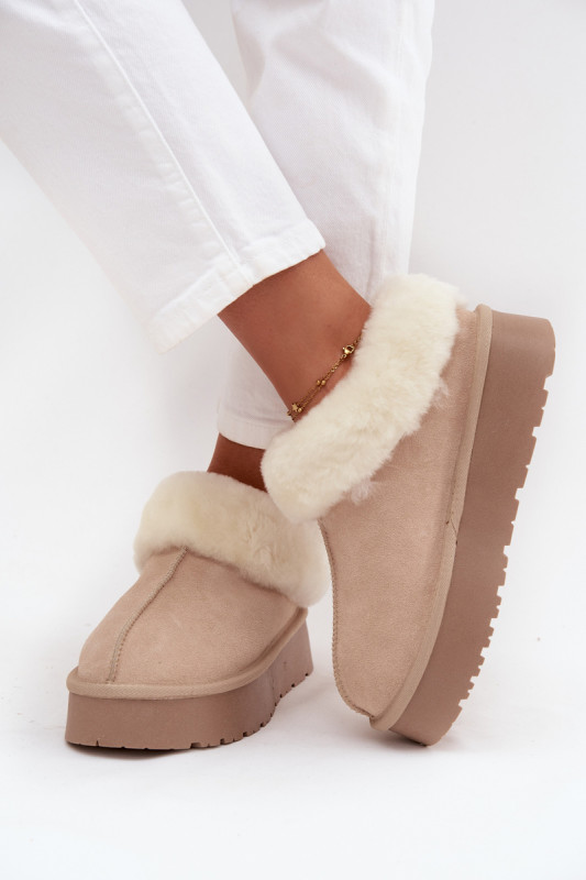 Beige Wildleder-Snowboot mit Fell