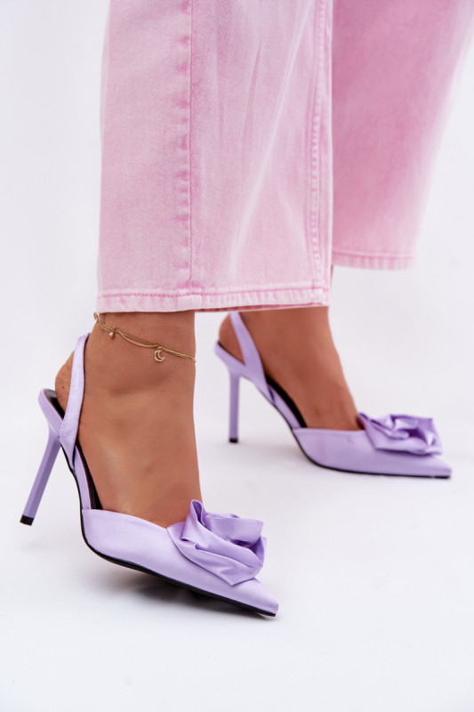 Satin-Sandalette mit Stilettoabsatz in Violett