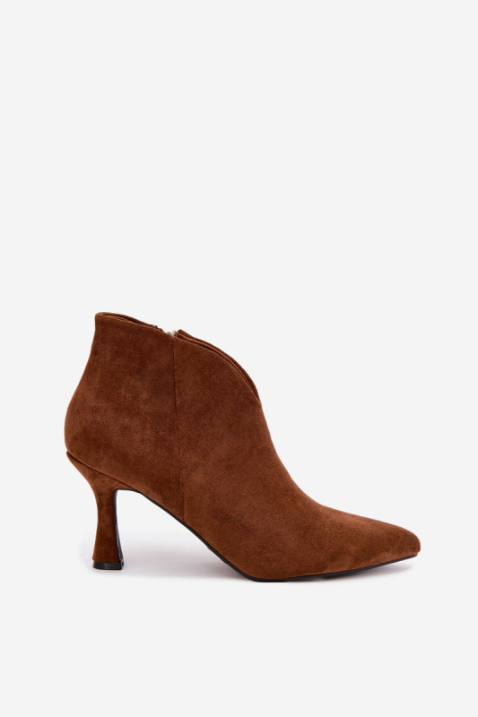 Stiefelette mit schlankem Absatz und spitzer Spitze braun