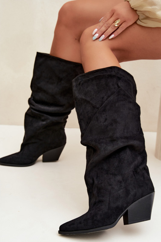 Stiefeletten aus Veloursleder mit gerafftem Schaft und Absatz, schwarz