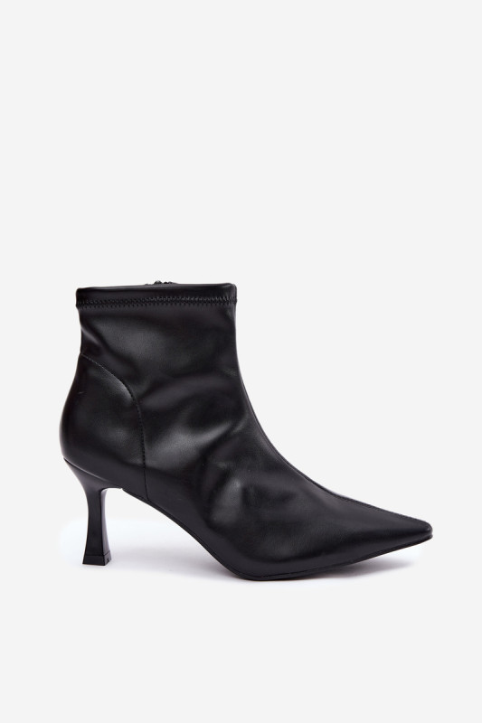 Schwarze Stiefelette mit schlankem Absatz aus Kunstleder