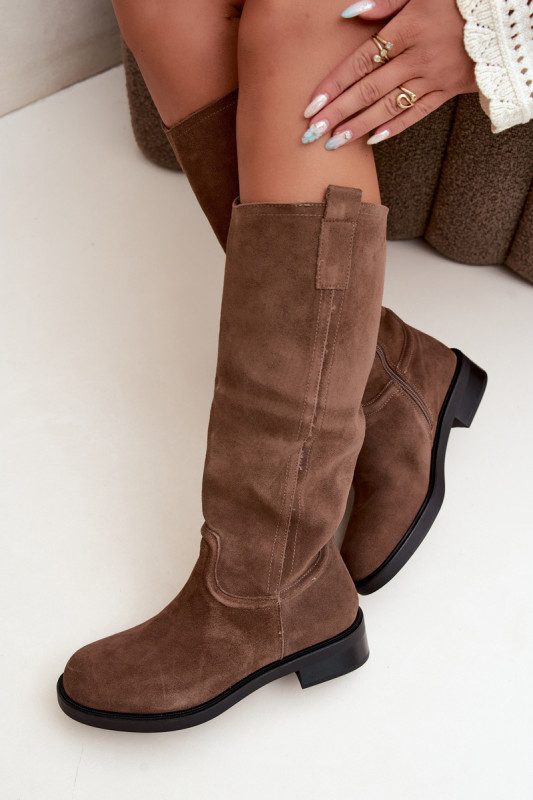 Braune Overknee-Stiefel aus Wildleder mit Warmfutter