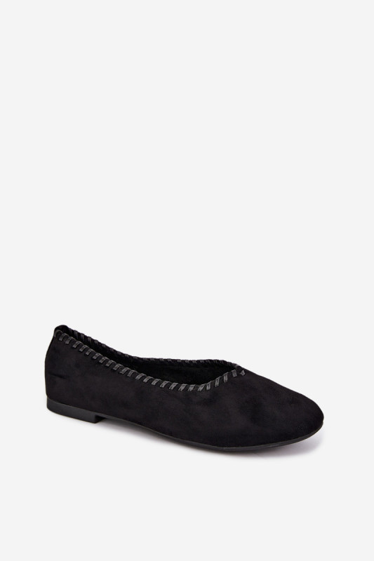 Schwarze Ballerinas mit geflochtenem Besatz