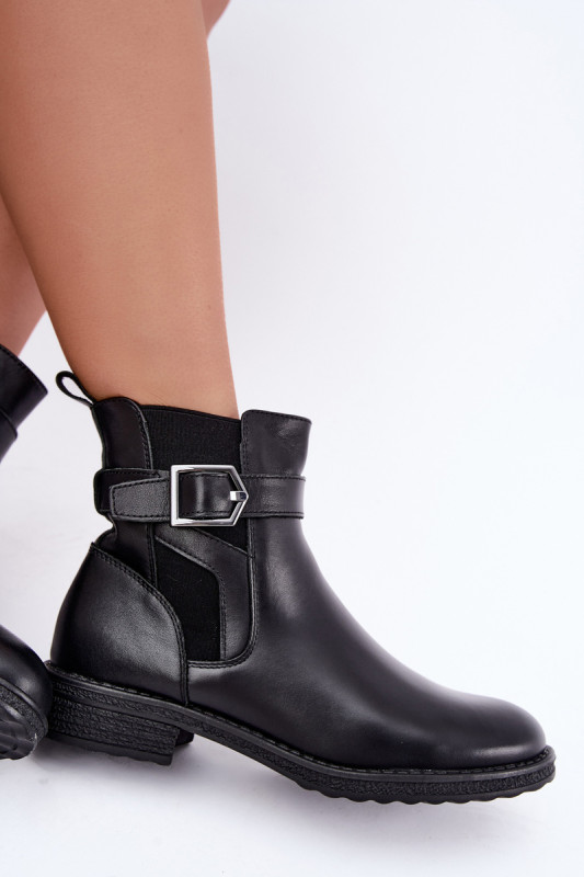 Leder-Stiefelette mit Schnalle und Warmfutter, schwarz