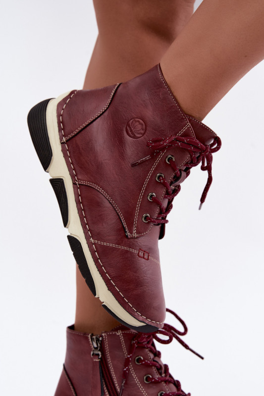 Gefütterte rote Stiefelette aus Kunstleder mit Plateau