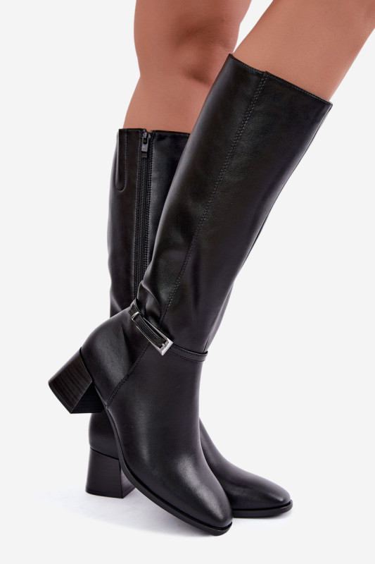 Gefütterte Lederstiefel mit Blockabsatz und Schnalle, schwarz
