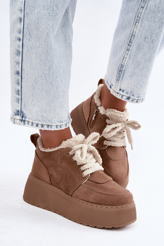 Snowboots mit Lammfell auf Plateausohle, beige